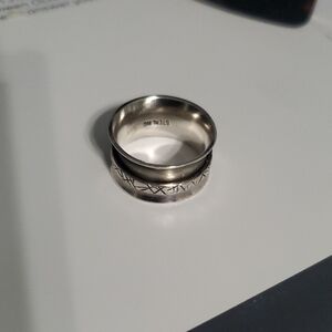 Elegant Silver Spinner Ring